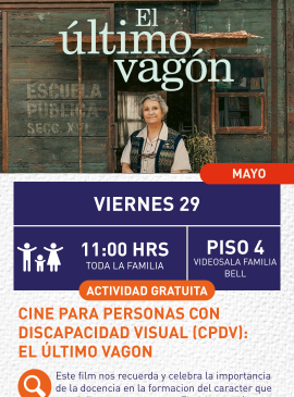 Cartel informativo mostrando una persona mayor, parada frente a una casa de madera antigua, posando para una foto