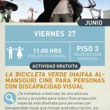 Cartel informativo mostrando a una niña cubierta con varias prendas mientras tiene un cielo despejado de fondo
